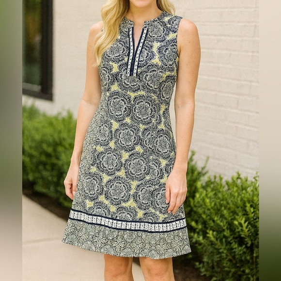 Maggy London Dresses & Skirts - Maggy London Lime Green‎ Floral Fit & Flare Knee Length Dress